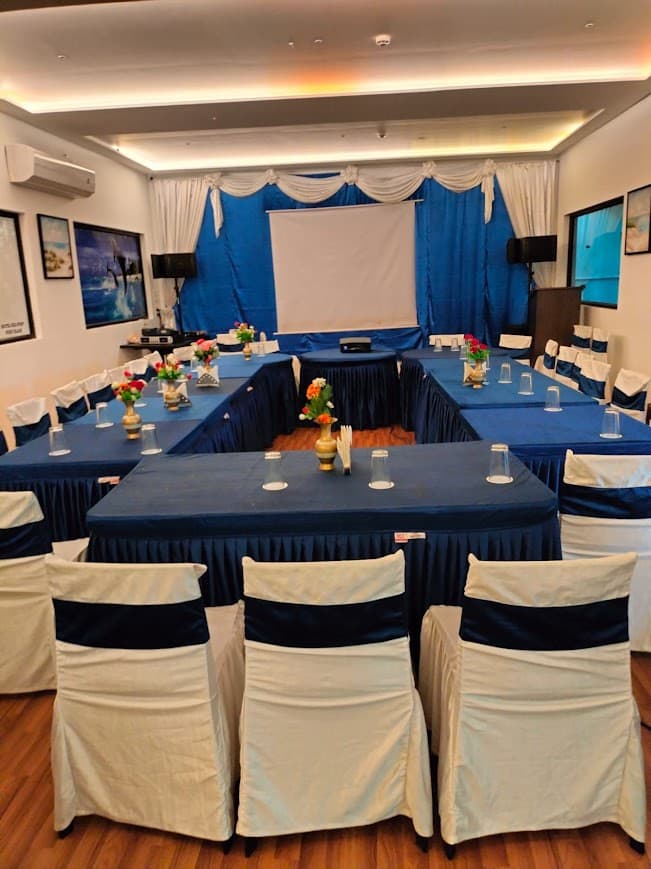 Elegant Banquet Arrangement